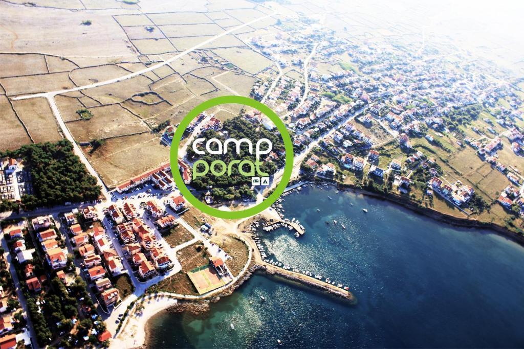 Camp Porat Hotell Povljana Exteriör bild